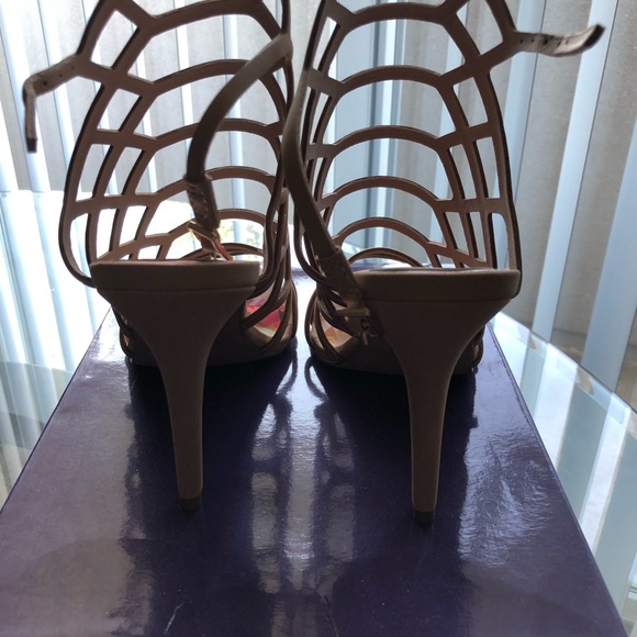 Brand new Madden girl sandals - Picture 5 of 6